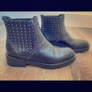 Zara Low Heel Leather Ankle Boots